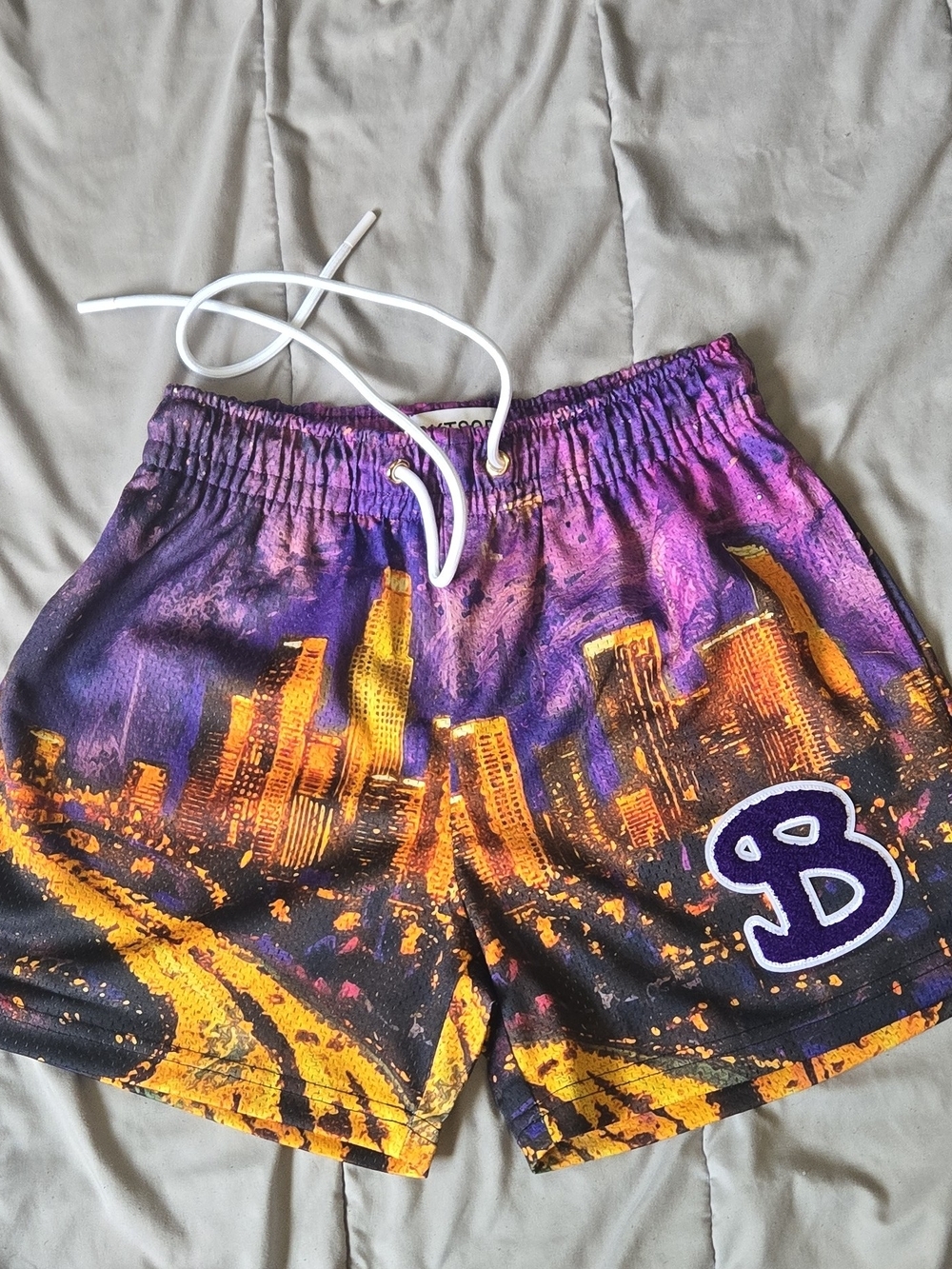 Bucketsquad LOS ANGELES SKYLINE SHORTS